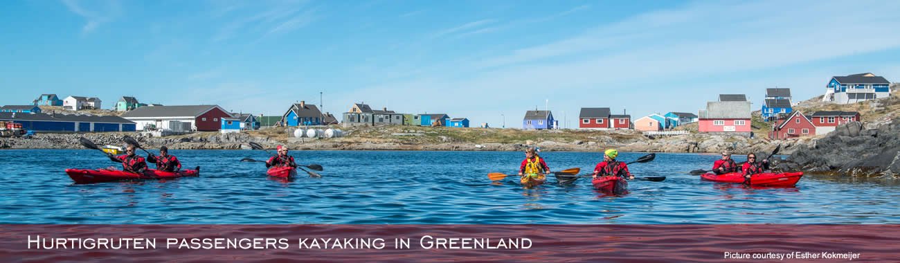 Hurtigruten passengers kayaking in Greenland